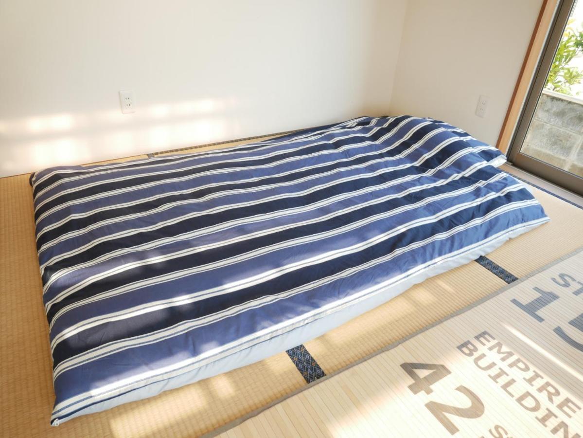 子供部屋のある一棟貸切り 奄宿り Amayadori Амами Экстерьер фото
